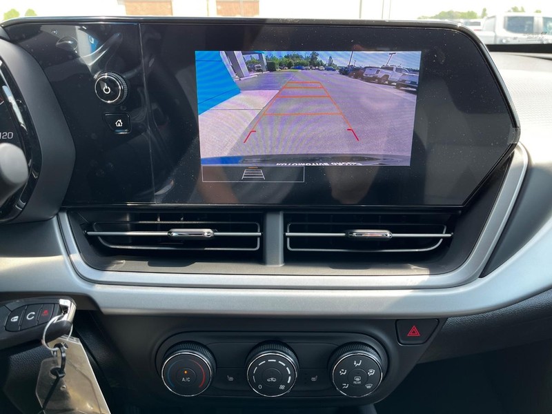 Chevrolet Trax Vehicle Image 15