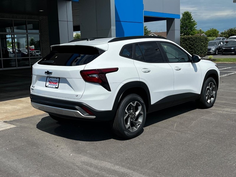 Chevrolet Trax Vehicle Image 03