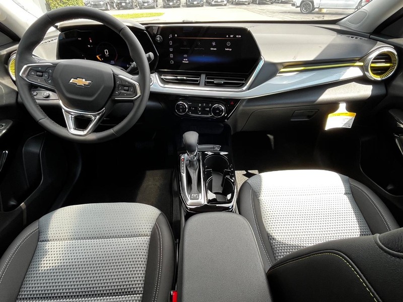 Chevrolet Trax Vehicle Image 05
