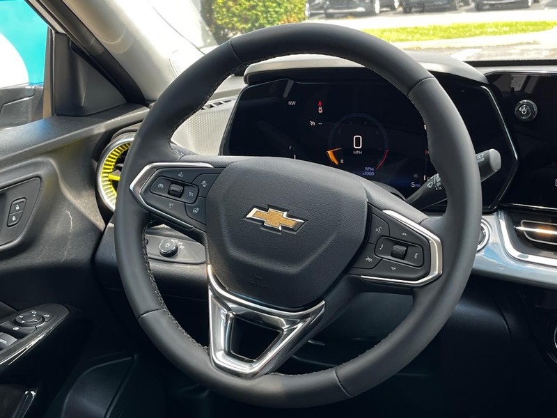 Chevrolet Trax Vehicle Image 06