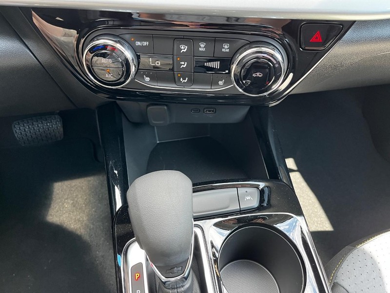 Chevrolet Trax Vehicle Image 13