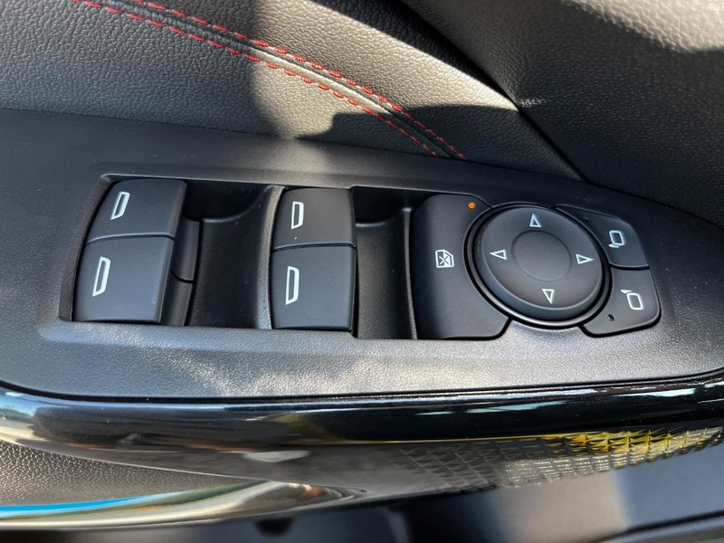 Chevrolet Trax Vehicle Image 08
