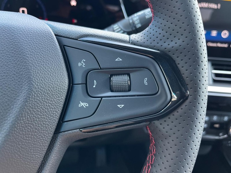 Chevrolet Trax Vehicle Image 11