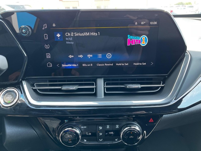 Chevrolet Trax Vehicle Image 13