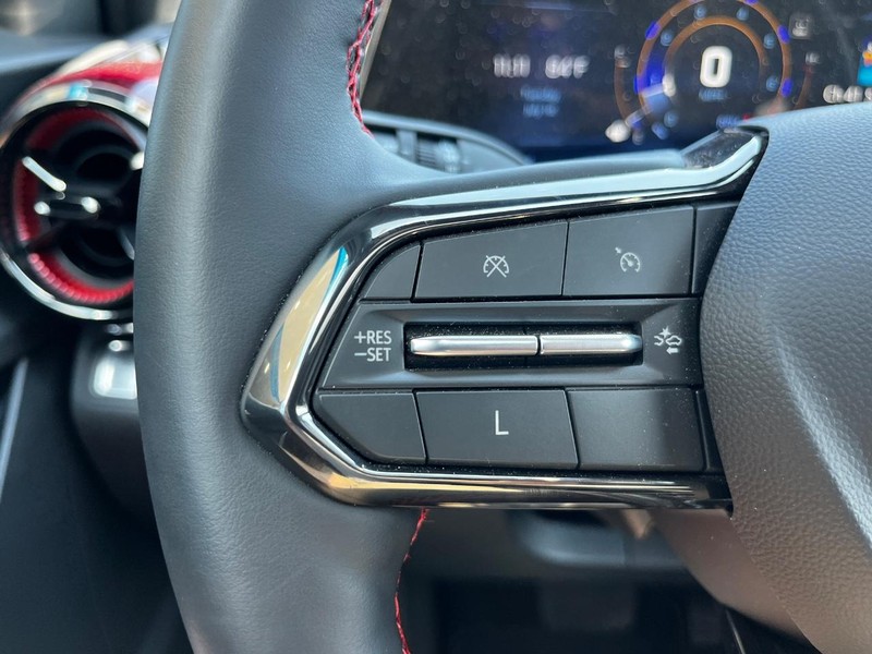 Chevrolet Equinox Vehicle Image 17