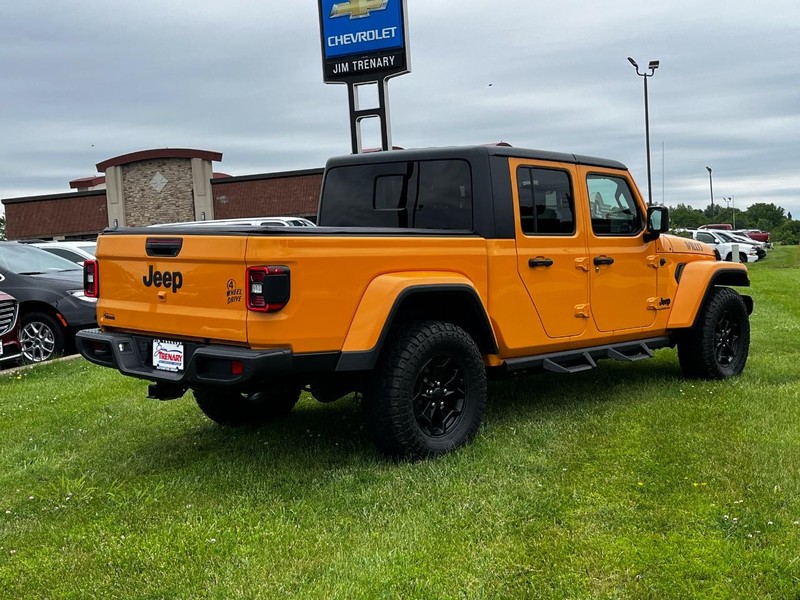 Jeep Gladiator Vehicle Image 03