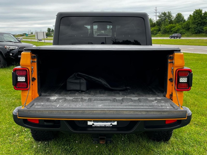 Jeep Gladiator Vehicle Image 05