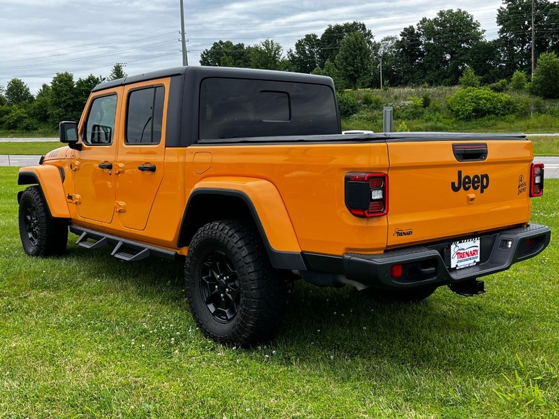 Jeep Gladiator Vehicle Image 06