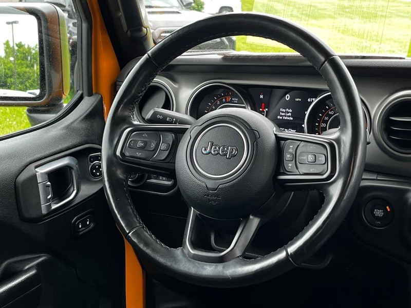 Jeep Gladiator Vehicle Image 12