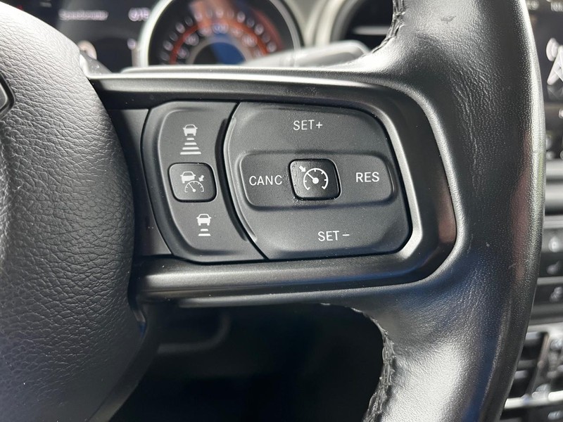 Jeep Gladiator Vehicle Image 17