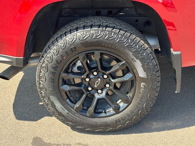 Chevrolet Colorado Vehicle Image 04