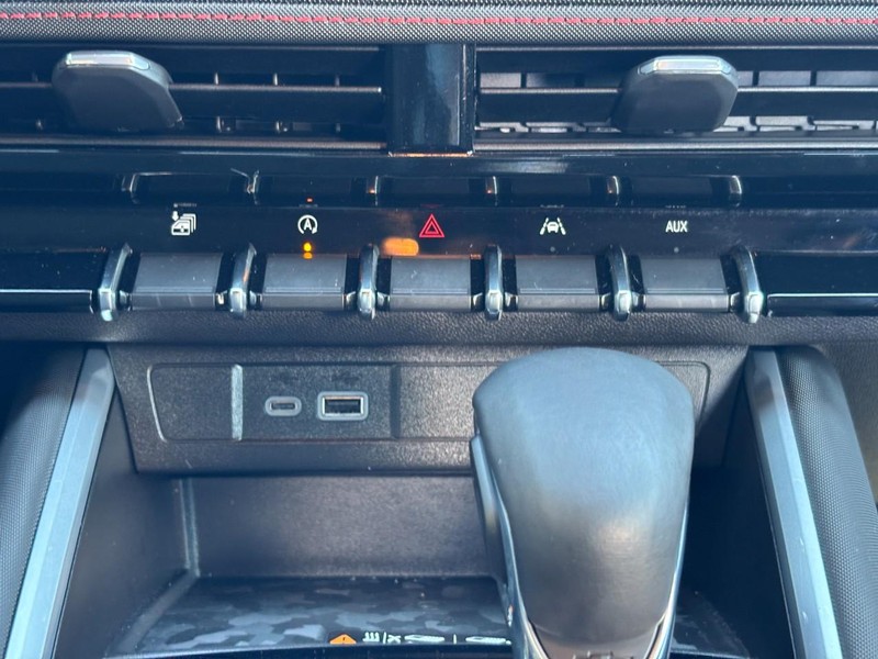 Chevrolet Colorado Vehicle Image 10