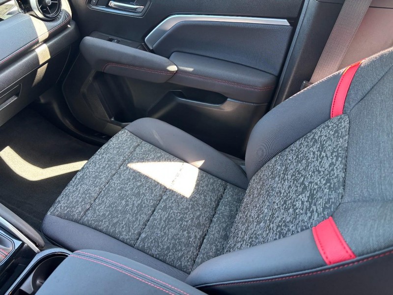 Chevrolet Colorado Vehicle Image 11