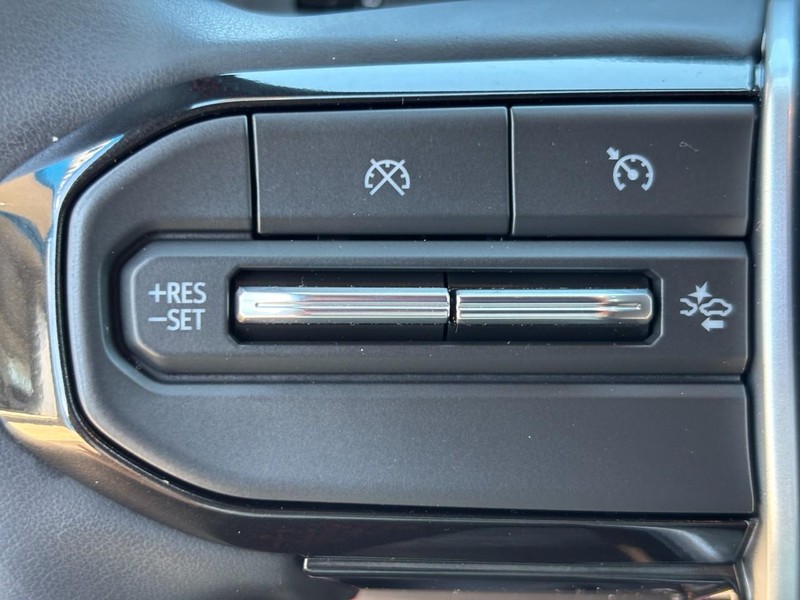 Chevrolet Colorado Vehicle Image 12
