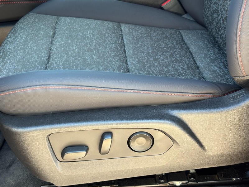 Chevrolet Colorado Vehicle Image 20