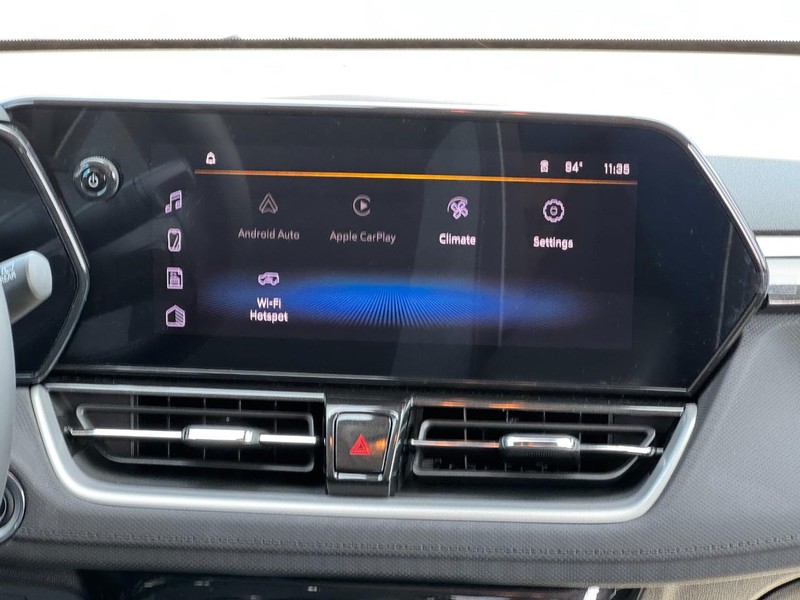 Chevrolet TrailBlazer Vehicle Image 08