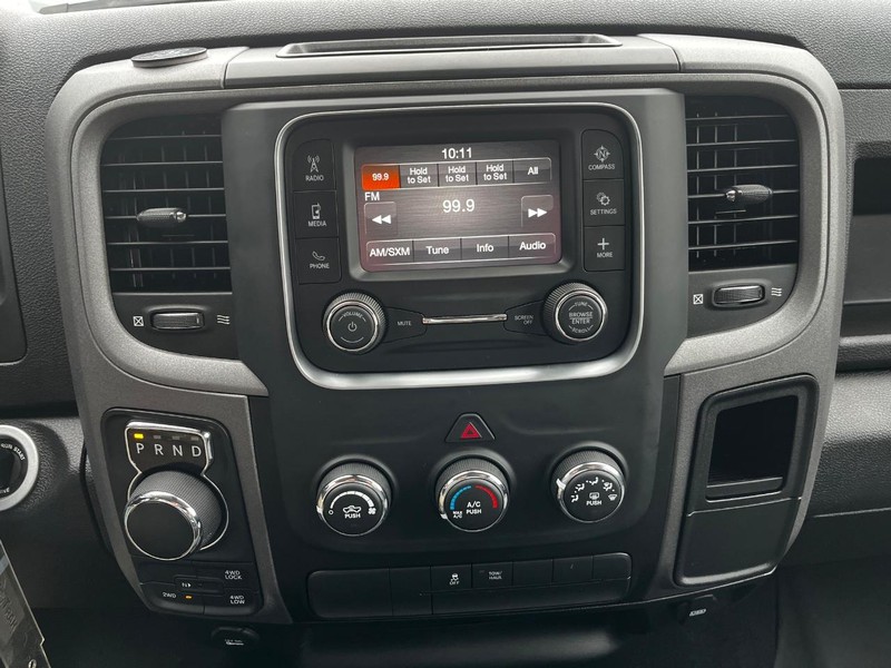 Ram 1500 Classic Vehicle Image 19