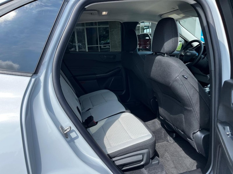 Ford Escape Vehicle Image 10