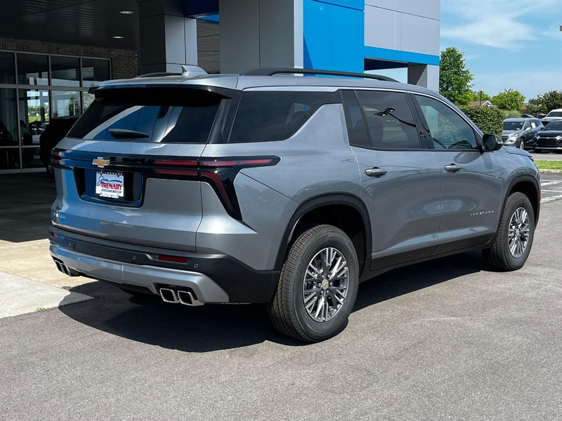 Chevrolet Traverse Vehicle Image 04