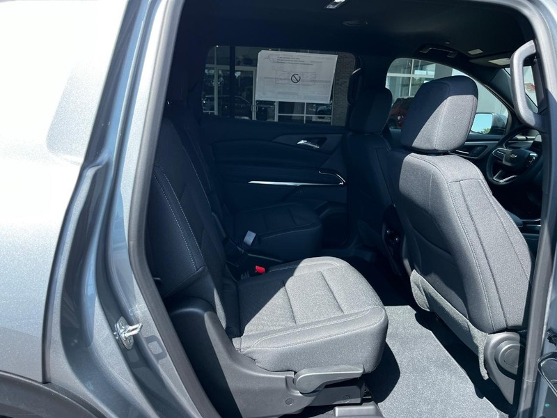 Chevrolet Traverse Vehicle Image 05