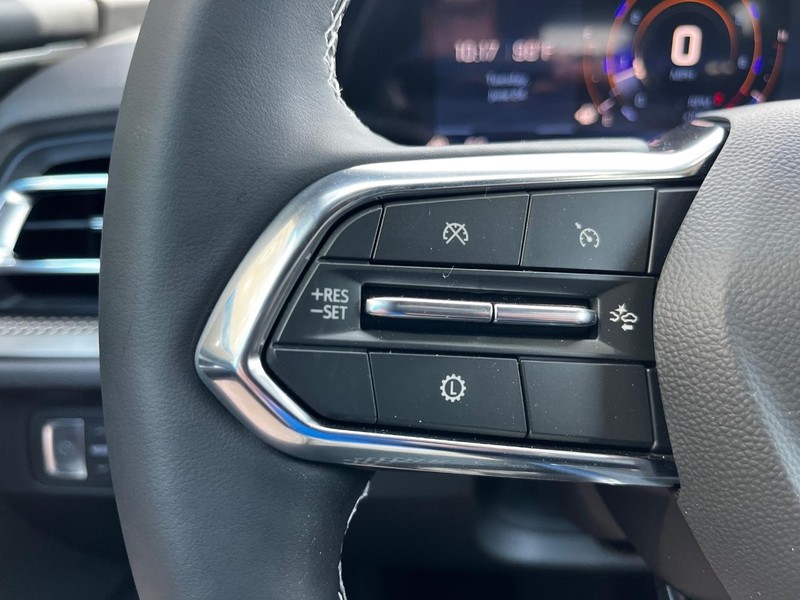 Chevrolet Traverse Vehicle Image 13