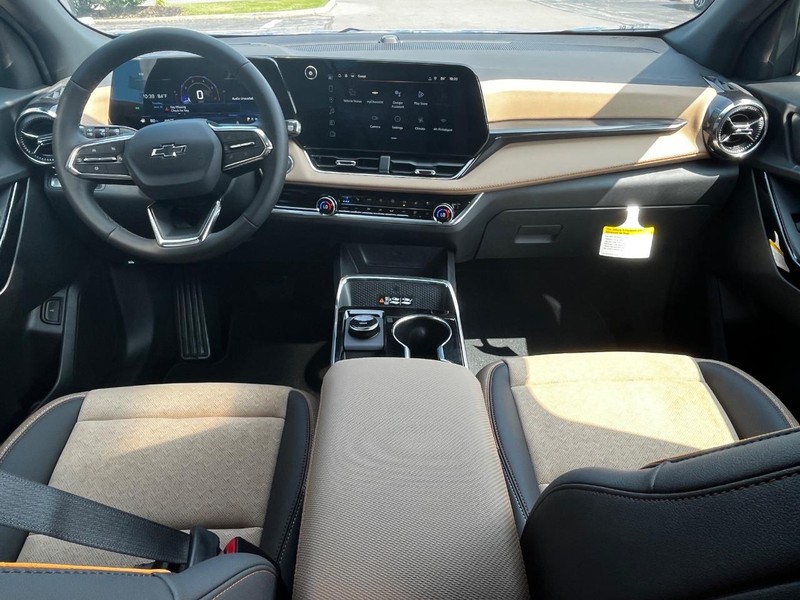Chevrolet Equinox Vehicle Image 06