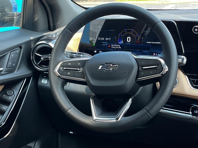 Chevrolet Equinox Vehicle Image 07