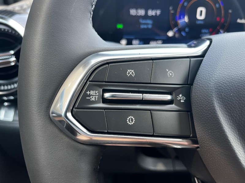 Chevrolet Equinox Vehicle Image 11