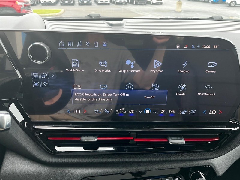Chevrolet Silverado EV Vehicle Image 16