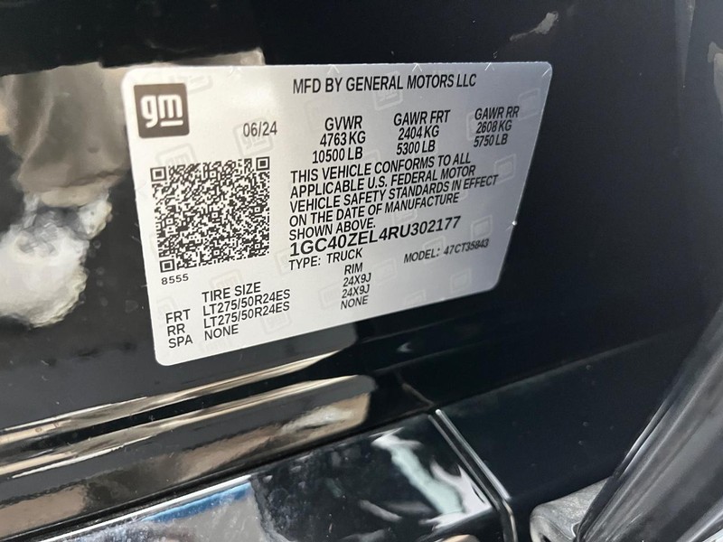 Chevrolet Silverado EV Vehicle Image 18