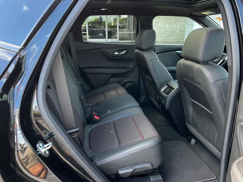 Chevrolet Blazer Vehicle Image 10
