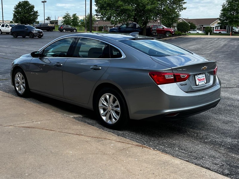 Chevrolet Malibu Vehicle Image 06