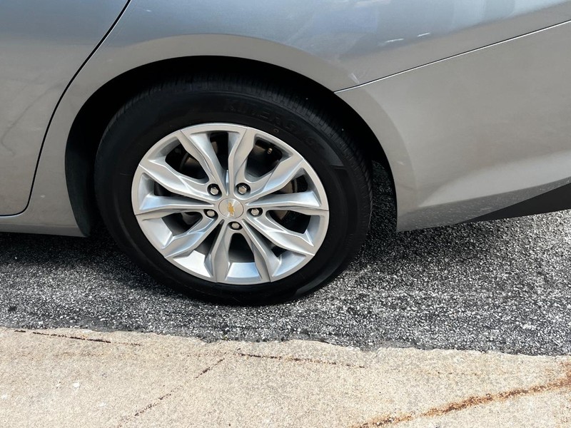 Chevrolet Malibu Vehicle Image 07