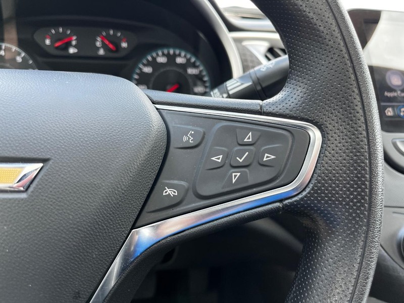 Chevrolet Malibu Vehicle Image 18