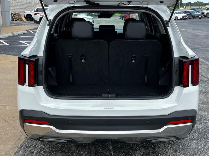 Kia Sorento Vehicle Image 05