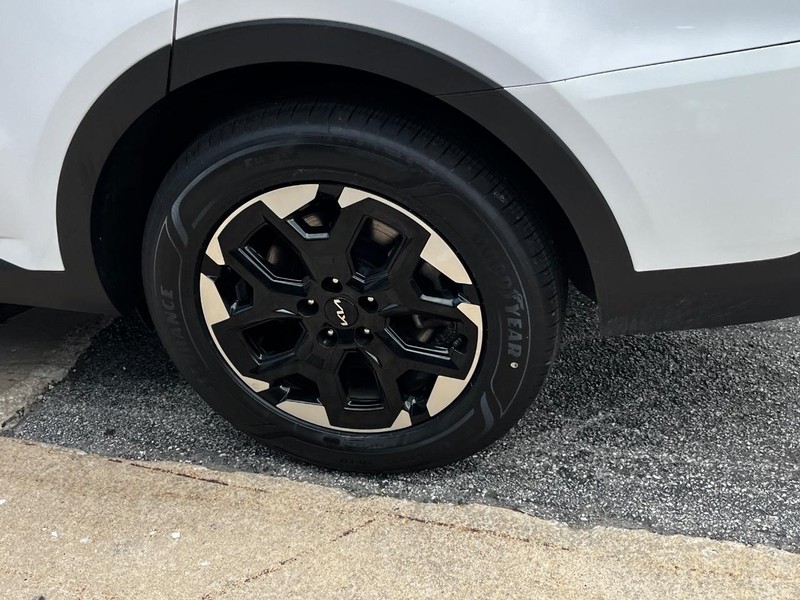 Kia Sorento Vehicle Image 07