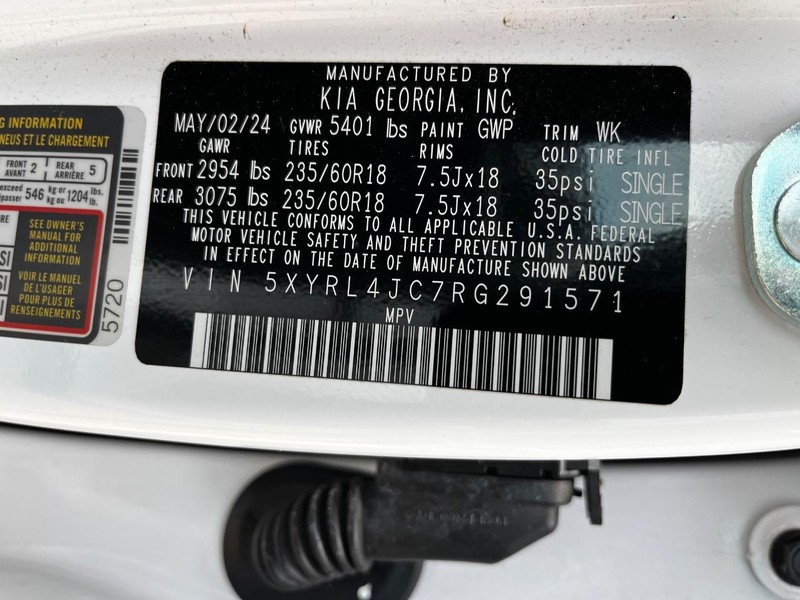 Kia Sorento Vehicle Image 24