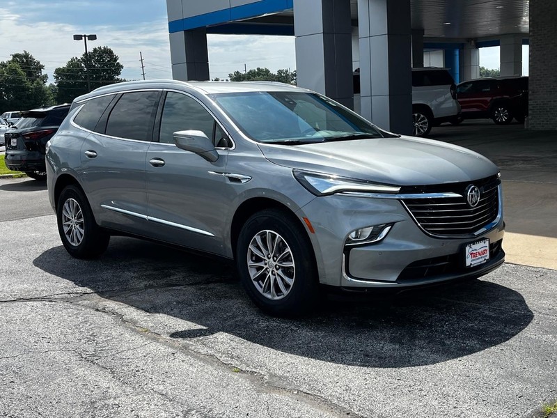 Buick Enclave Vehicle Image 02