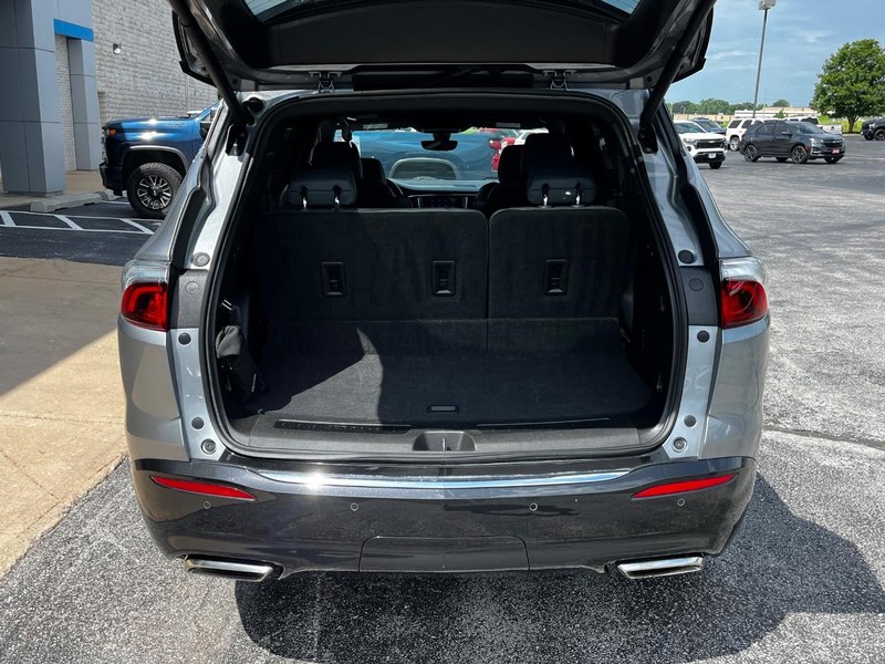 Buick Enclave Vehicle Image 05