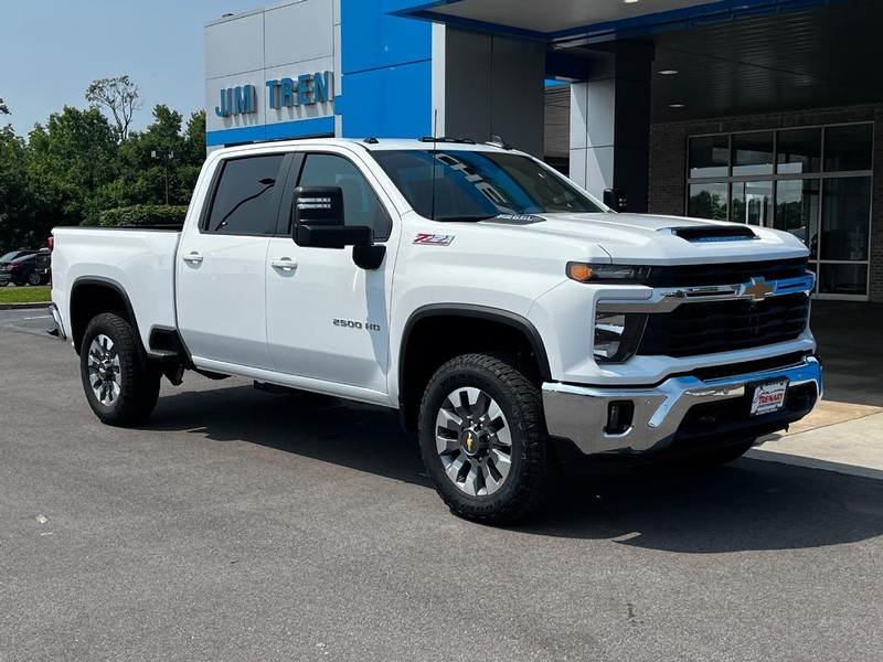 Chevrolet Silverado 2500HD Vehicle Image 02