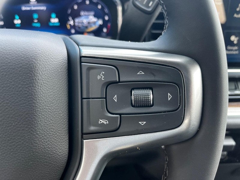 Chevrolet Silverado 2500HD Vehicle Image 12