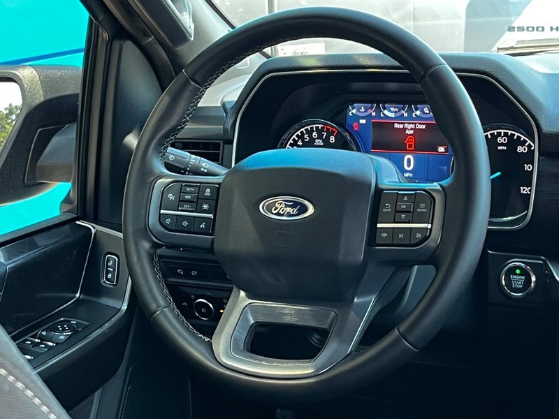 Ford F-150 Vehicle Image 12