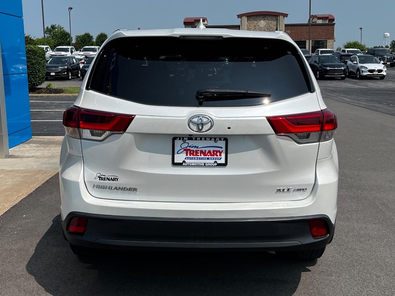Toyota Highlander Vehicle Image 04