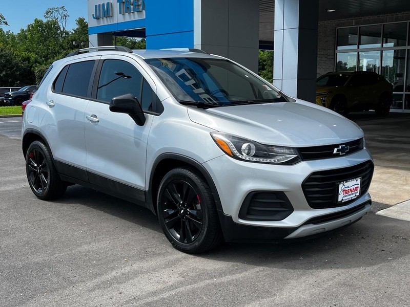 Chevrolet Trax Vehicle Image 02