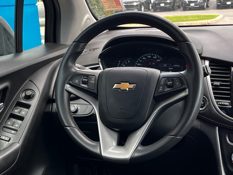 Chevrolet Trax Vehicle Image 12