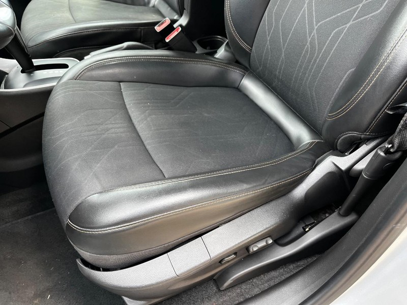 Chevrolet Trax Vehicle Image 15