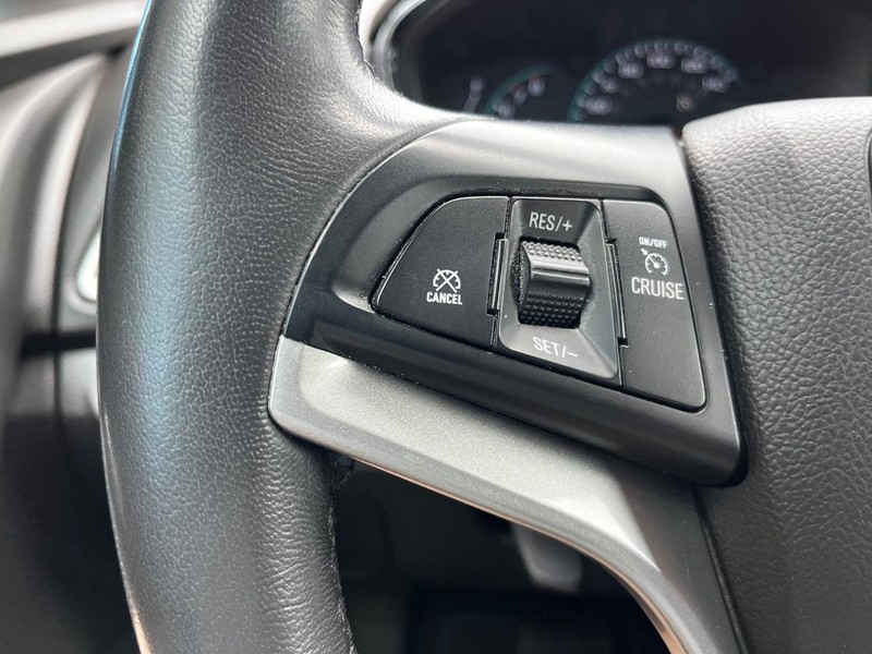 Chevrolet Trax Vehicle Image 16
