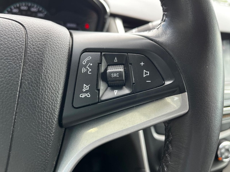Chevrolet Trax Vehicle Image 17