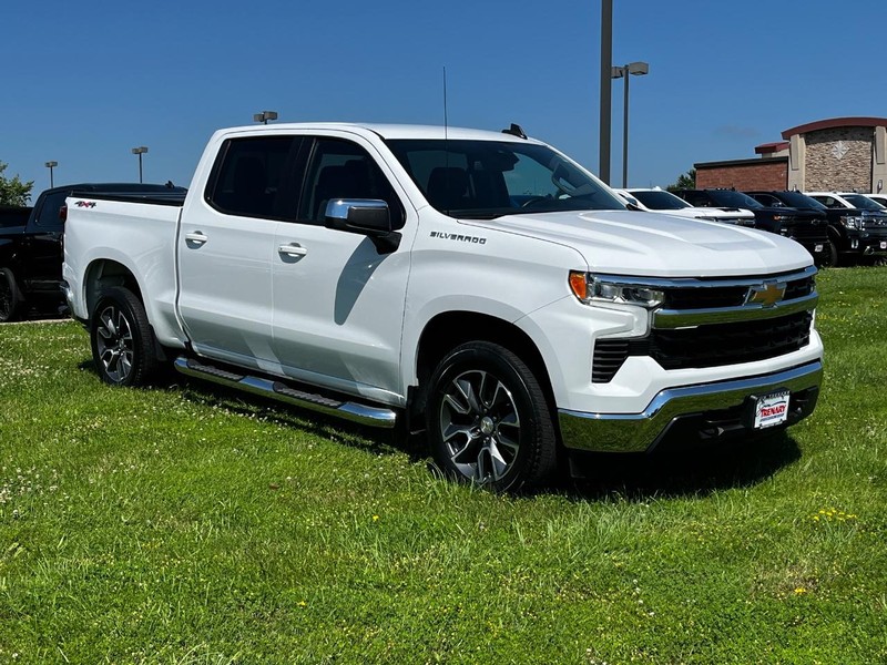 Chevrolet Silverado 1500 Vehicle Image 02
