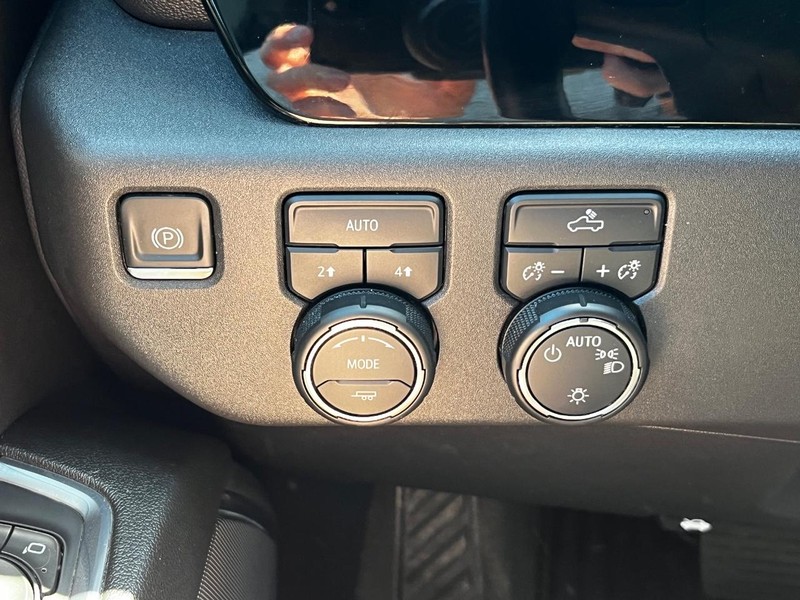 Chevrolet Silverado 1500 Vehicle Image 10